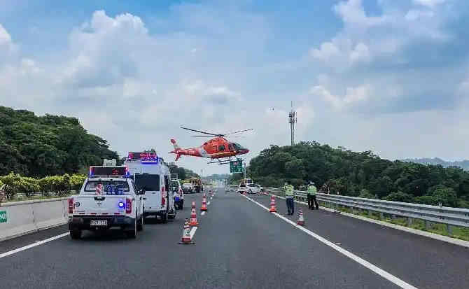 潜江高速公路汽车救援案例