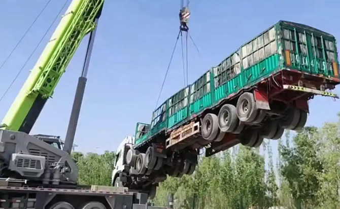 潜江道路脱困救援案例